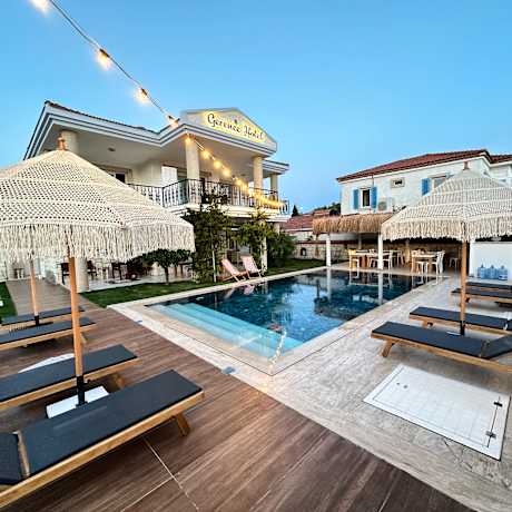 Gerence Otel By La Mira